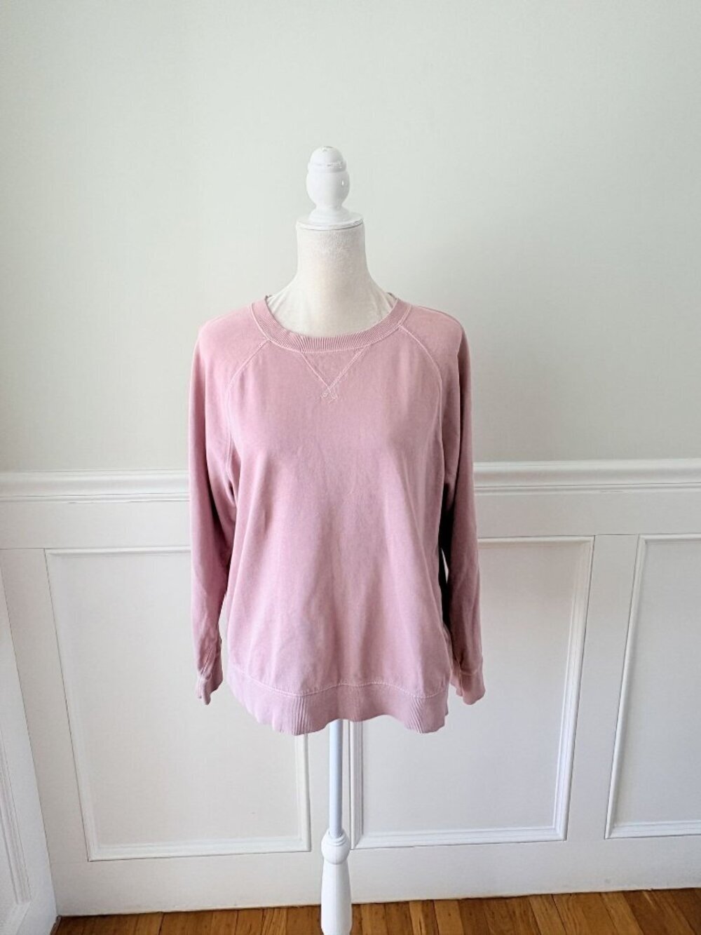Old Navy Womens Easy Vintage Mauve Pullover Sweatshirt Long Sleeve Crewneck Size